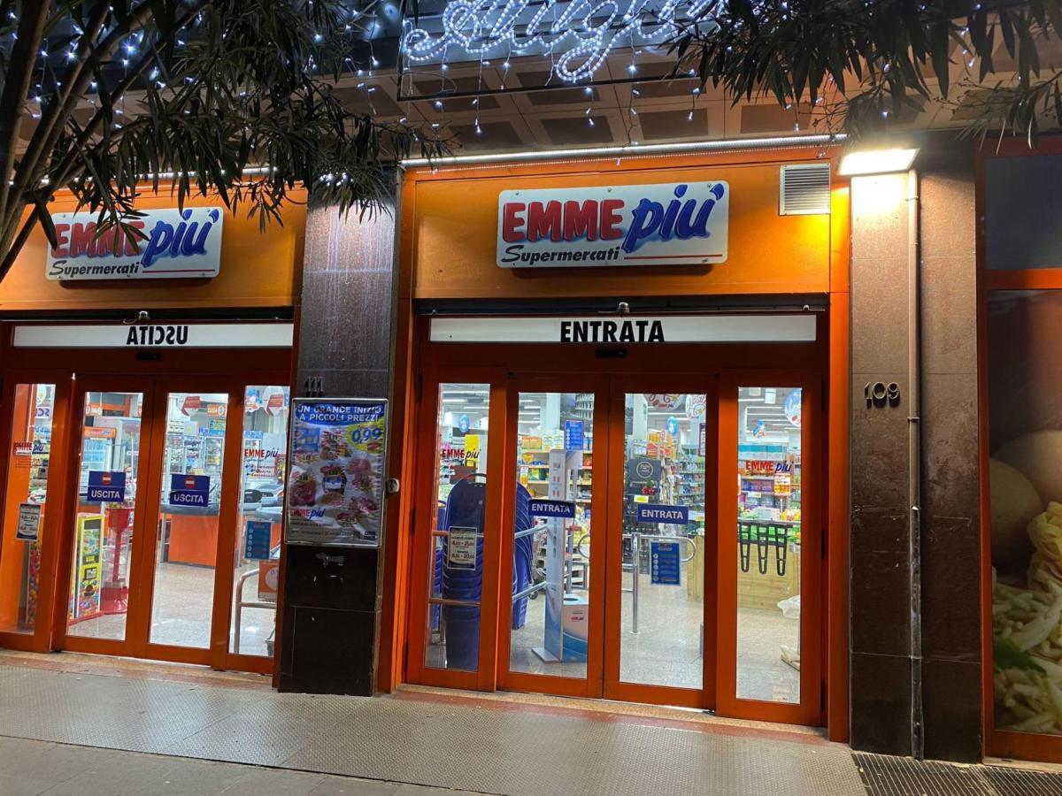 Roma Castle Termini Hotel Bagian luar foto