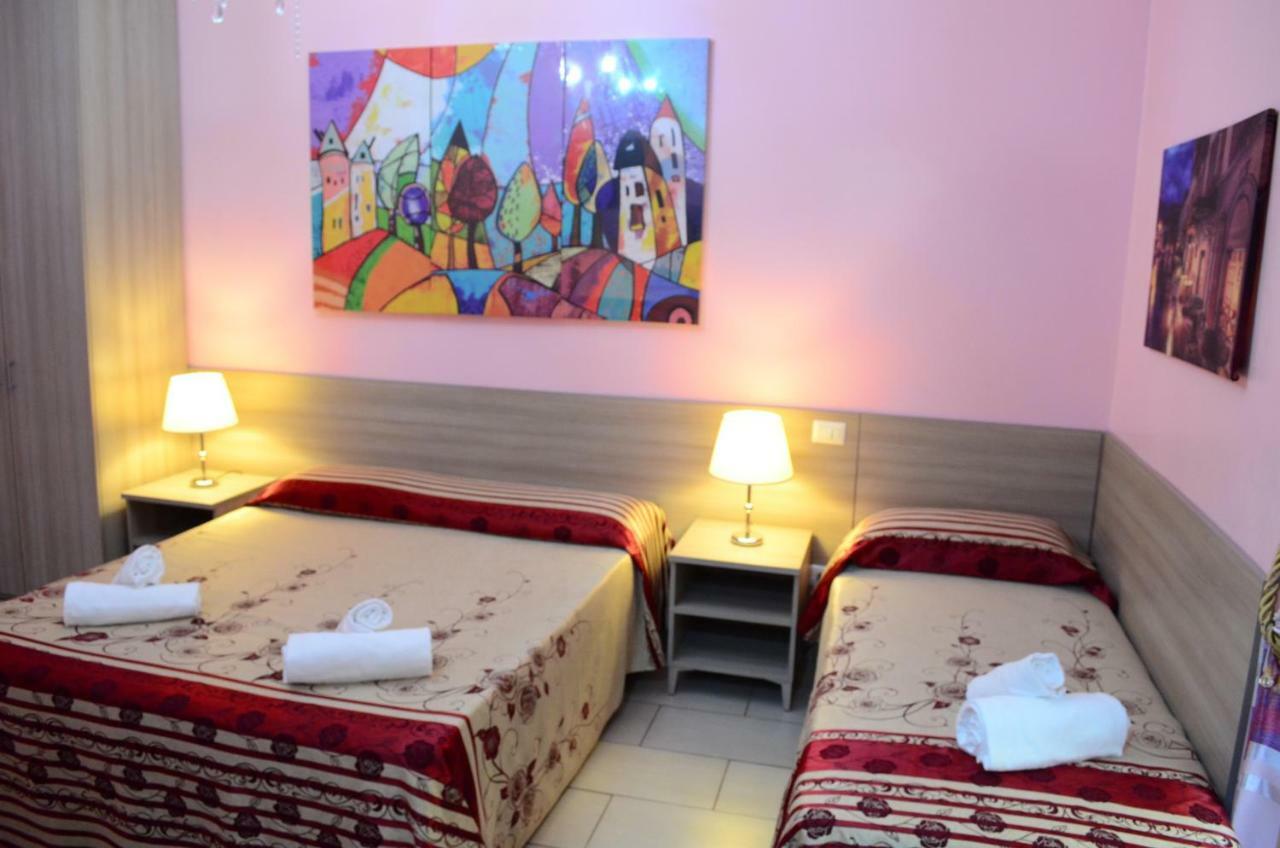 Roma Castle Termini Hotel Bagian luar foto